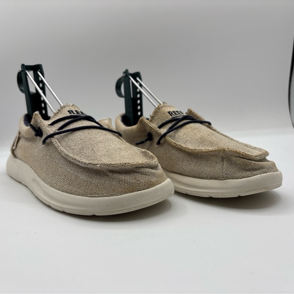 Reef Youth Kids Cushion Coast Beige Size 3 Slip On Loafers - Picture 7 of 16